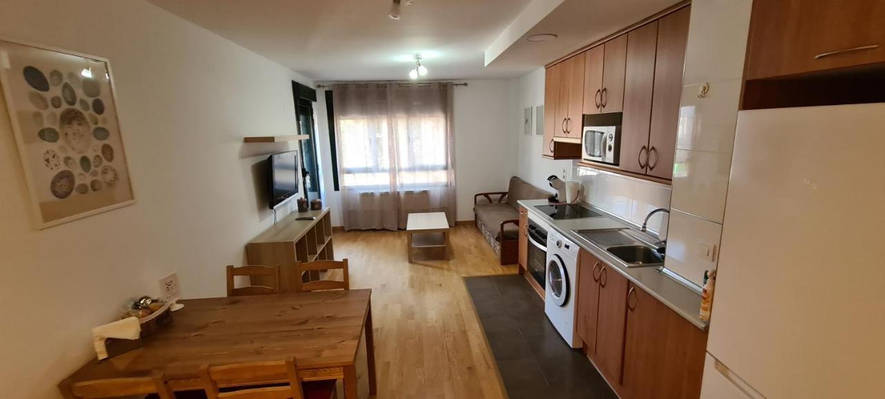 Apartament El Llano Job&Family La Puebla De Alfinden Zewnętrze zdjęcie